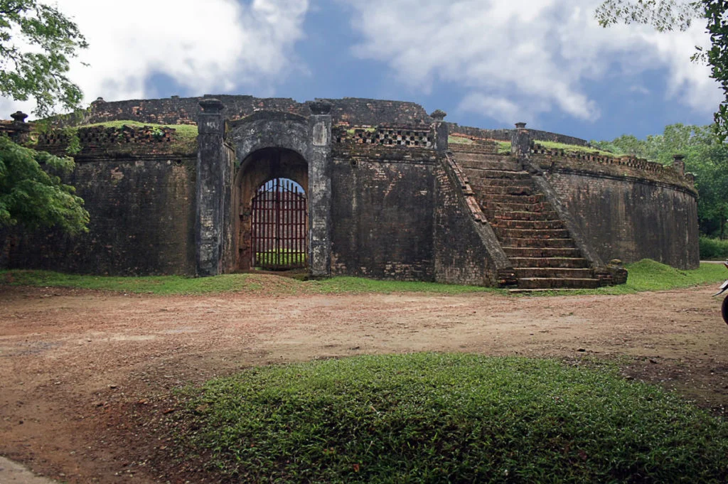 4-Day Cultural Cycling Tour Hue to Hoi An